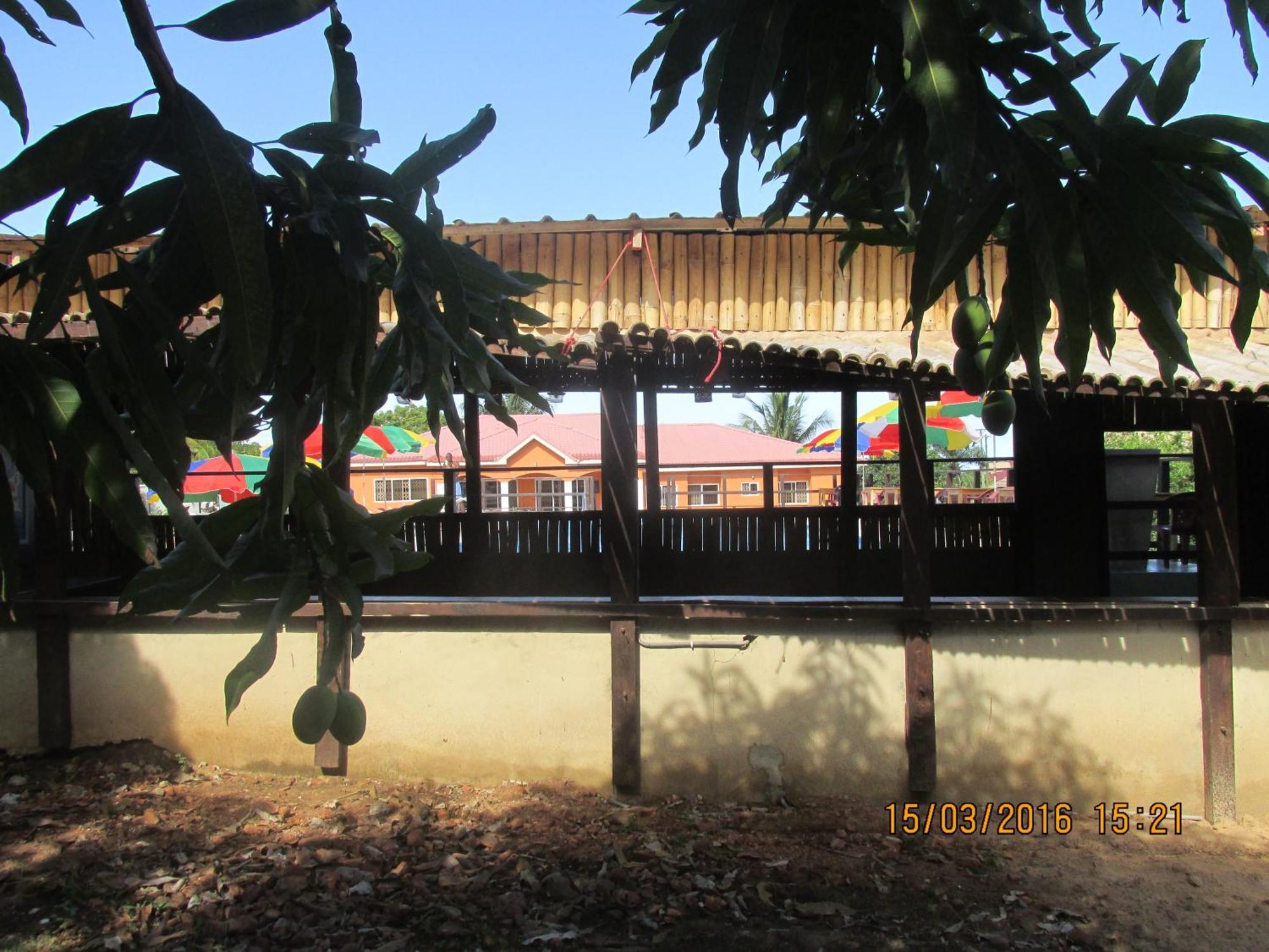 Jamaica Inn Guest House Botianaw المظهر الخارجي الصورة